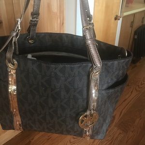 Michael Kors tote